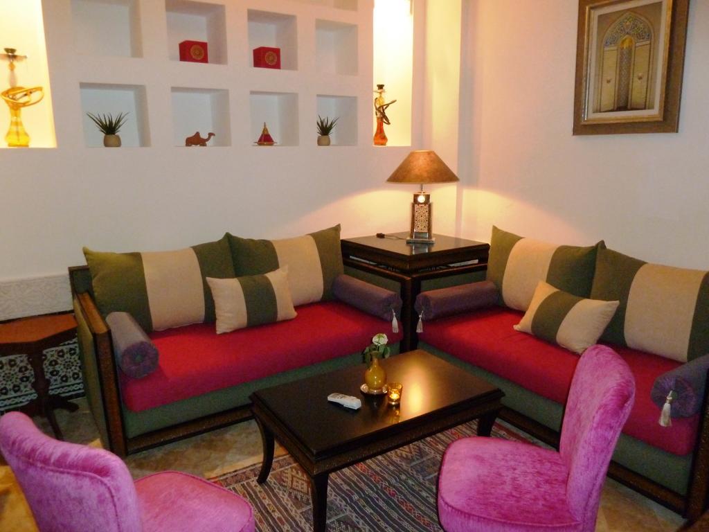 Riad Viva Марракеш Экстерьер фото A Moroccan salon