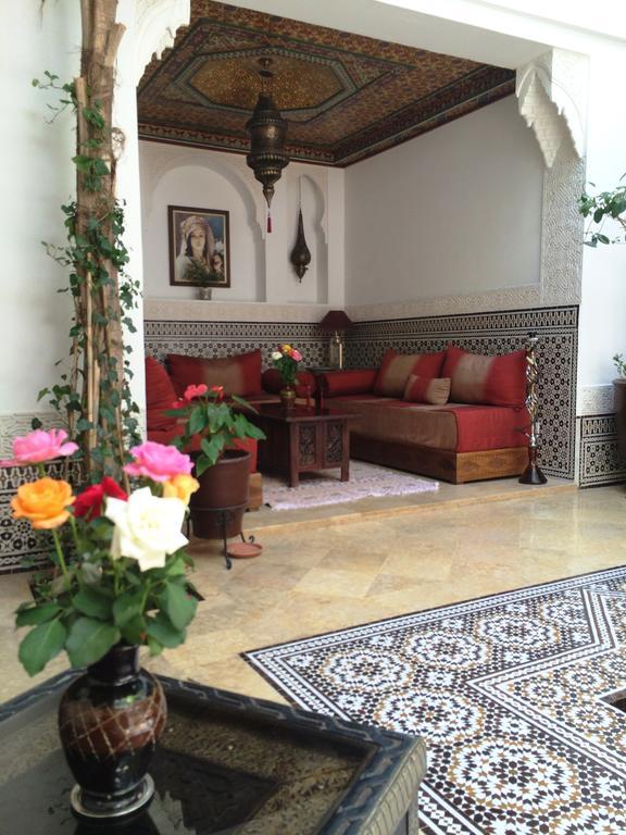 Riad Viva Марракеш Экстерьер фото A Moroccan salon
