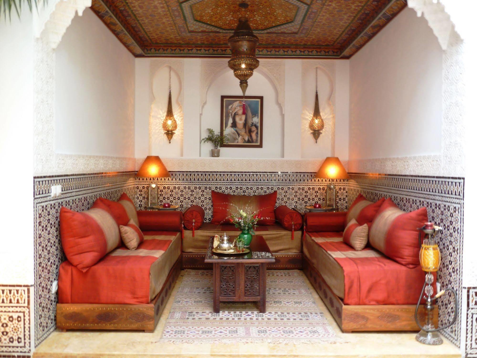 Riad Viva Марракеш Экстерьер фото A Moroccan salon